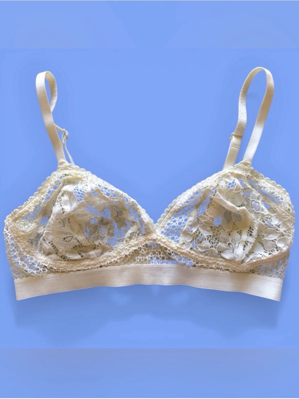 ELSE Cream Floral Lace ‘Peony’ Soft Bra Wireless Bralette - size 32D - EUC